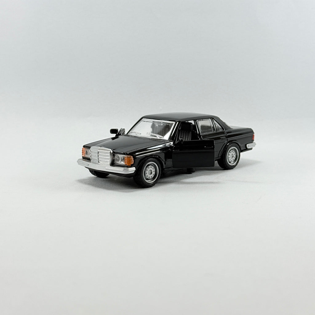Mercedes-Benz W123 Style Classic Sedan Die-Cast Model Car
